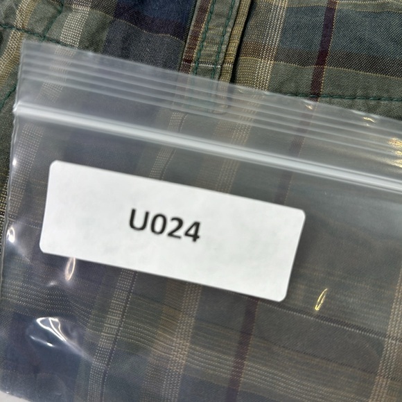 Eddie Bauer Men's green plaid outdoor hiking casual cargo shorts - Picture 12 of 12